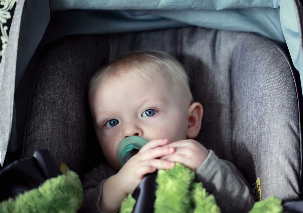On-the-go feeding: portable bottles, spoons, and bibs