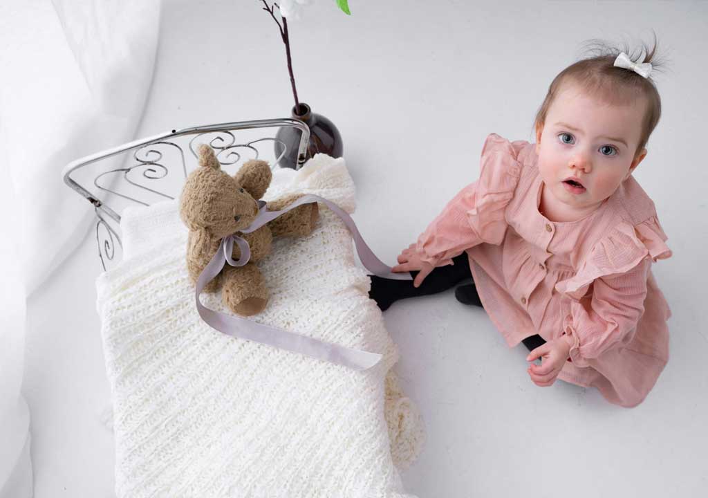 Creating a Gentle Sleep Routine: White Noise, Dark Room, and Consistent Timing